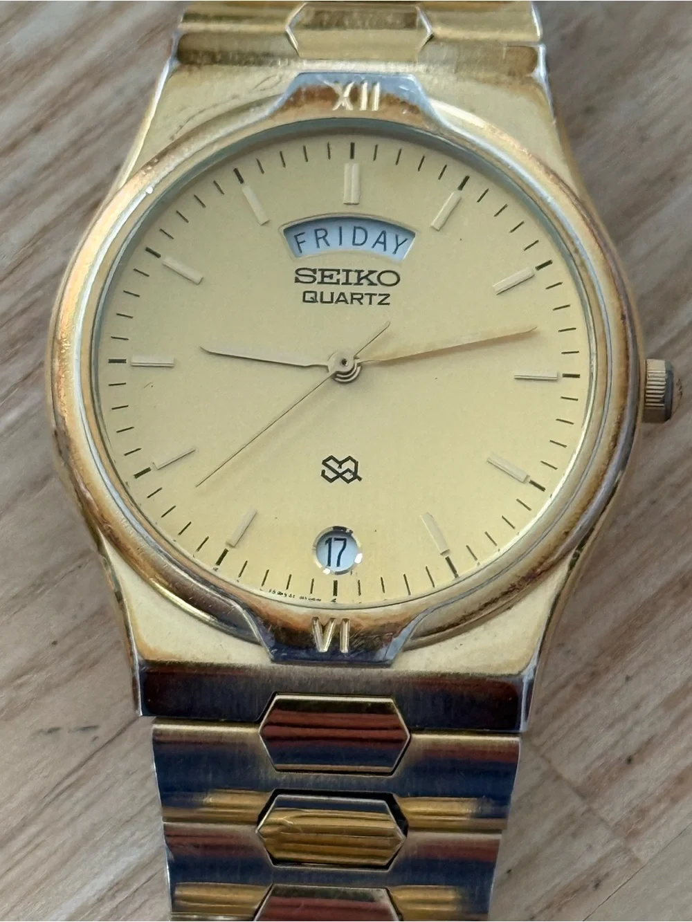 Seiko SQ Vintage Watch Gold Dial, Bracelet, Case Day Date Windows New Crystal
